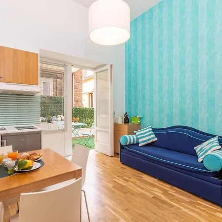 Maison Il Corso Aparthotel 4*